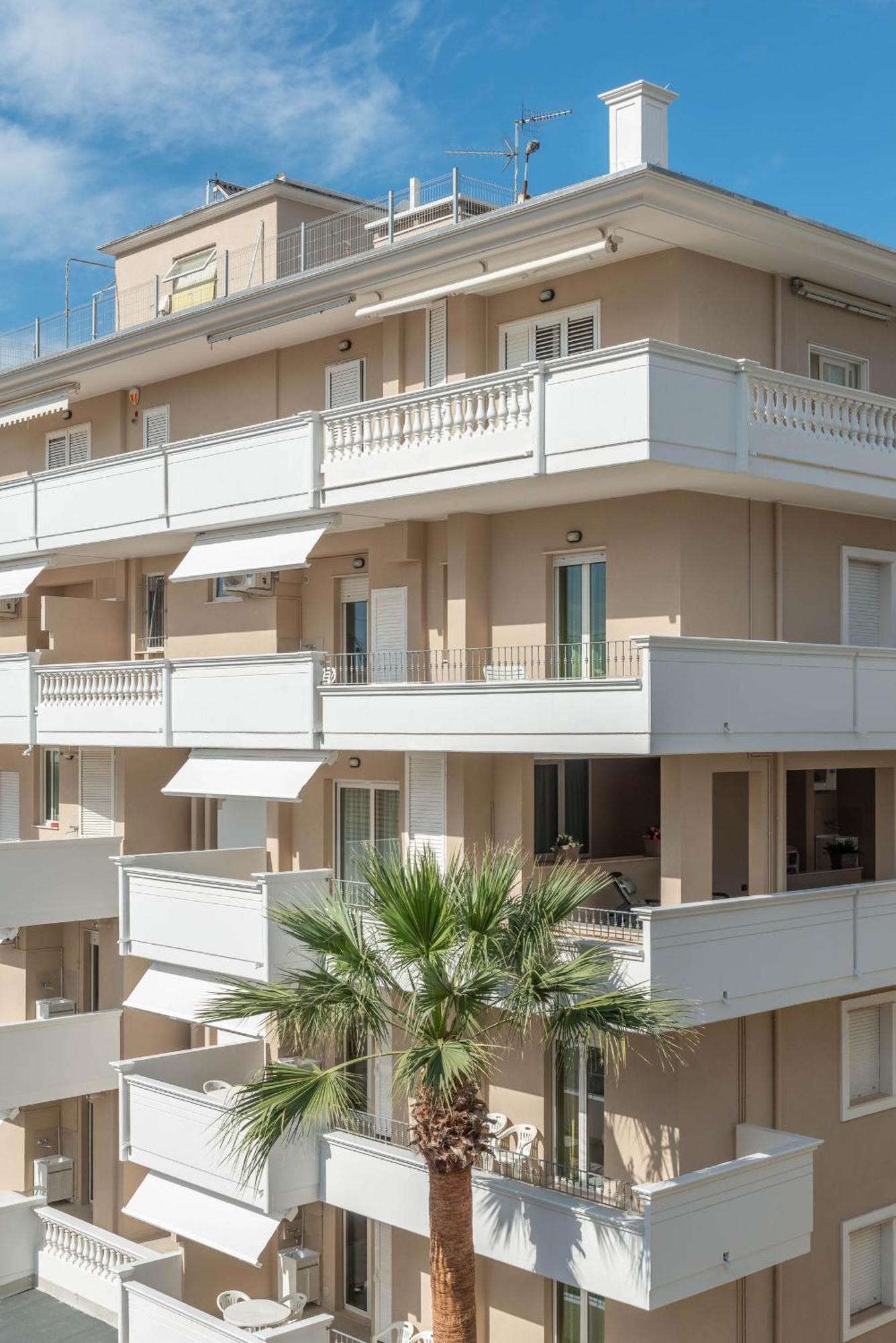 Residence Costa Alba Adriatica Esterno foto